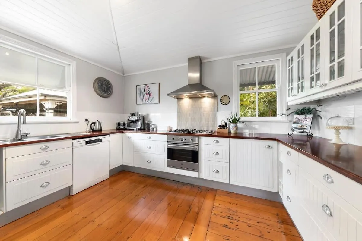Holiday home The Little Queenslander - Maleny Circa 1888 Balmoral Ridge Australia